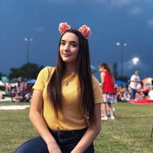 Meet your Posher, Andrea